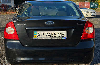 Седан Ford Focus 2011 в 