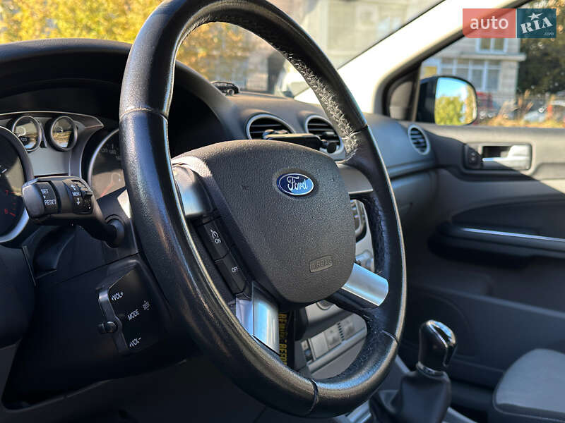 Седан Ford Focus 2011 в Києві фото 13 Седан Ford Focus 2011 в Києві