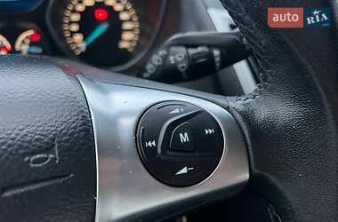 Хэтчбек Ford Focus 2013 в 