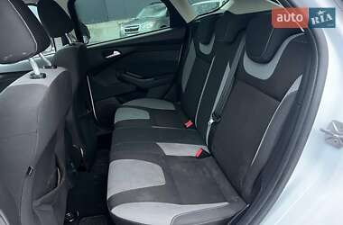 Хэтчбек Ford Focus 2013 в 