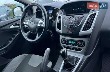 Хэтчбек Ford Focus 2013 в 