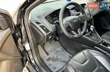Седан Ford Focus 2016 в 