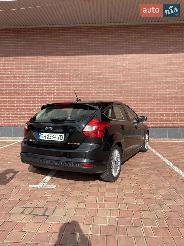 Хэтчбек Ford Focus 2014 в Одессе