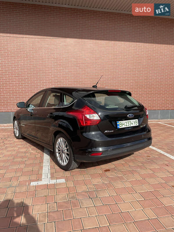 Хэтчбек Ford Focus 2014 в Одессе
