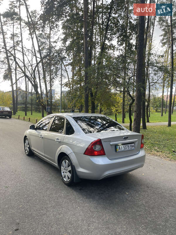 Седан Ford Focus 2008 в Києві