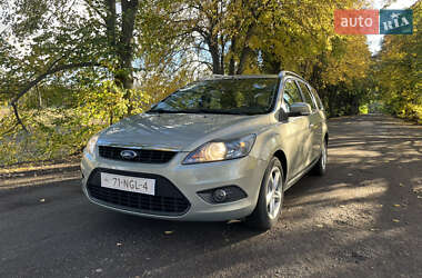 Универсал Ford Focus 2010 в 