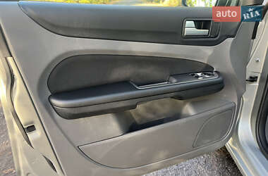 Универсал Ford Focus 2010 в 