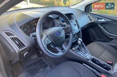 Хэтчбек Ford Focus 2015 в 