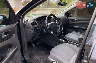 Хетчбек Ford Focus 2005 в 