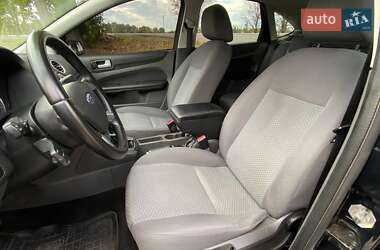 Хетчбек Ford Focus 2005 в 