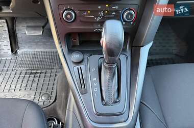 Седан Ford Focus 2018 в 