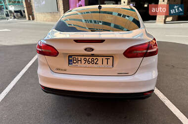 Седан Ford Focus 2016 в 