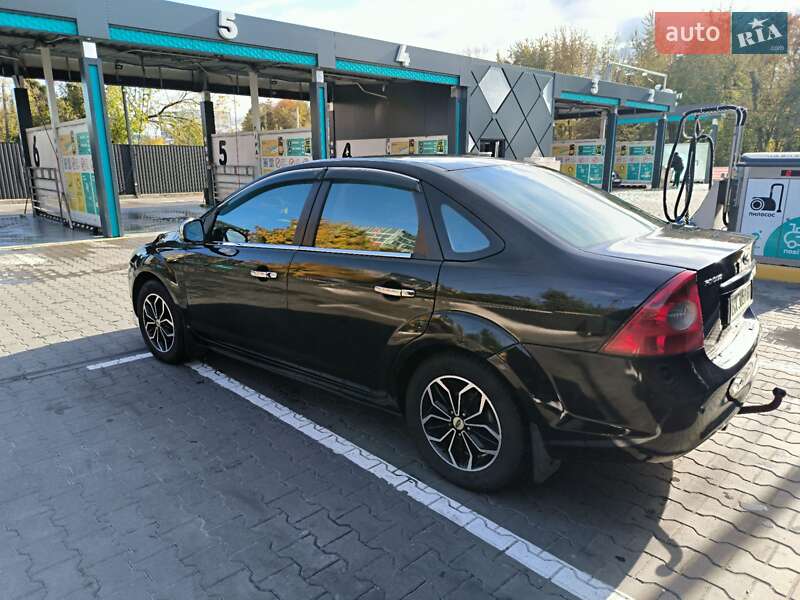 Седан Ford Focus 2010 в Киеве
