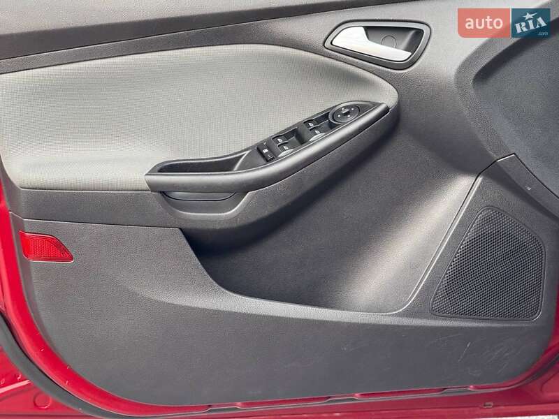 Седан Ford Focus 2014 в Запорожье фото 12 Седан Ford Focus 2014 в Запорожье