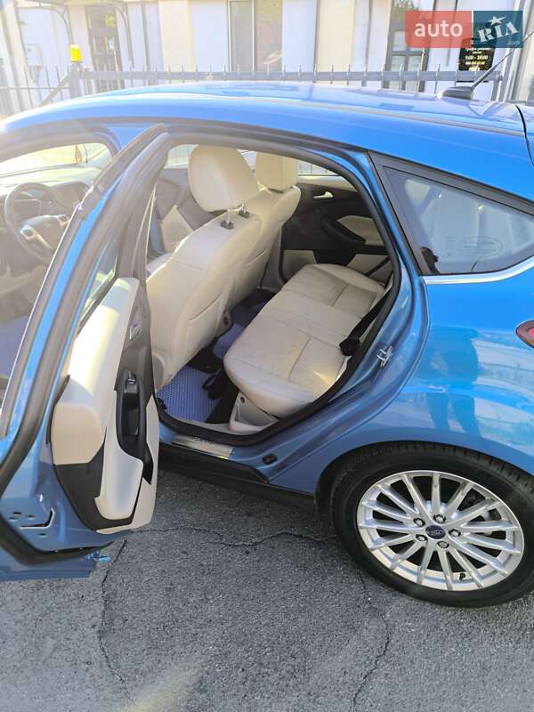 Хэтчбек Ford Focus 2014 в Виннице