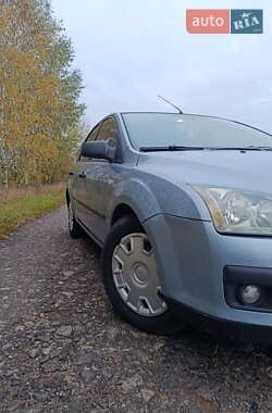 Хэтчбек Ford Focus 2005 в  фото 7 Хэтчбек Ford Focus 2005 в