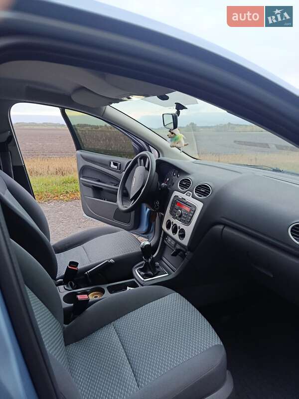 Хетчбек Ford Focus 2005 в Мені