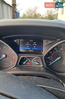 Седан Ford Focus 2015 в 
