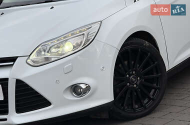 Хэтчбек Ford Focus 2013 в 