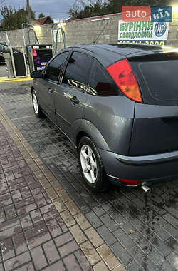 Хетчбек Ford Focus 2004 в 
