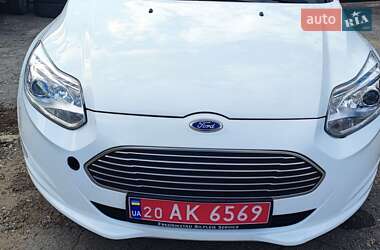 Хетчбек Ford Focus 2013 в 