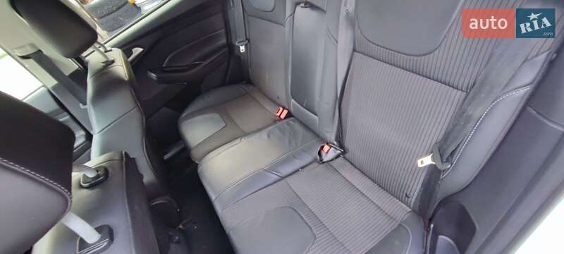 Хэтчбек Ford Focus 2013 в Каменец-Подольском