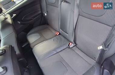 Хетчбек Ford Focus 2013 в 