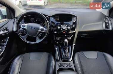 Хетчбек Ford Focus 2013 в 