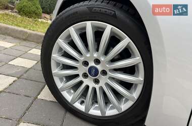 Хэтчбек Ford Focus 2014 в 