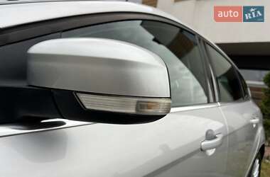 Хэтчбек Ford Focus 2014 в 