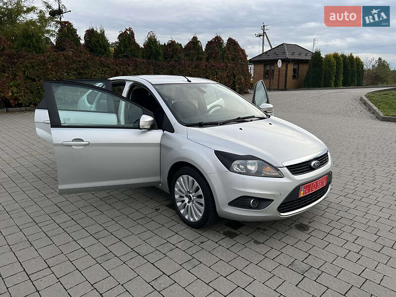 Хэтчбек Ford Focus 2009 в Стрые