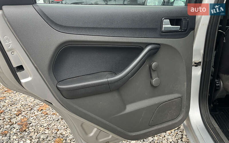 Седан Ford Focus 2006 в Коломиї