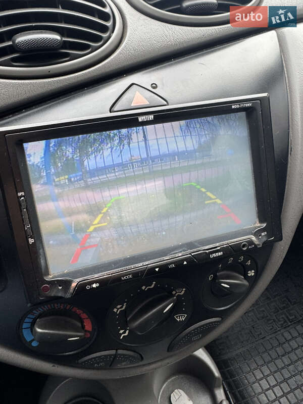 Седан Ford Focus 2000 в Запорожье