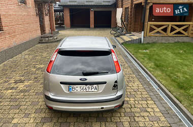 Хетчбек Ford Focus 2005 в 