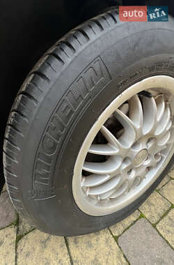 Хетчбек Ford Focus 2005 в 
