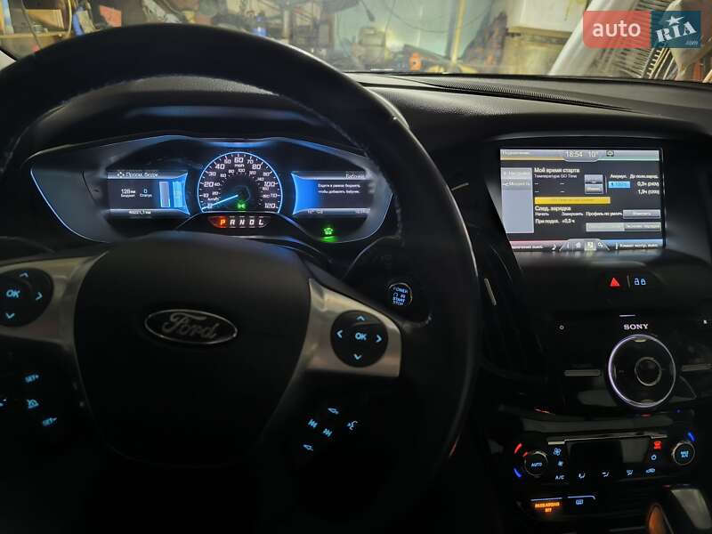 Хэтчбек Ford Focus 2014 в Виннице
