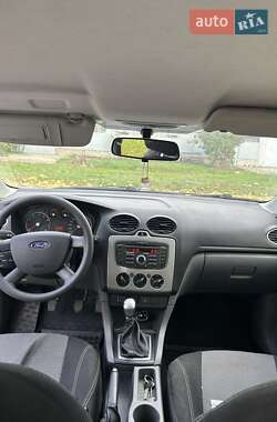Хетчбек Ford Focus 2010 в  фото 18 Хетчбек Ford Focus 2010 в