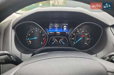 Седан Ford Focus 2015 в 