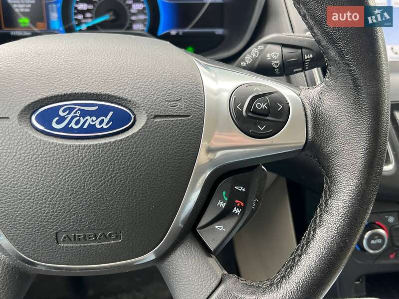 Седан Ford Focus 2016 в Києві