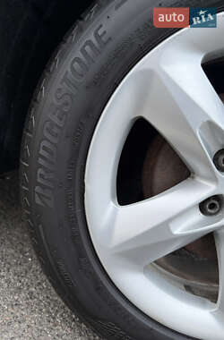 Хэтчбек Ford Focus 2010 в 