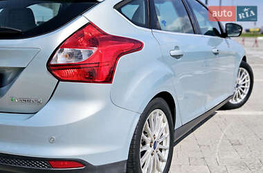 Хетчбек Ford Focus 2014 в  фото 7 Хетчбек Ford Focus 2014 в