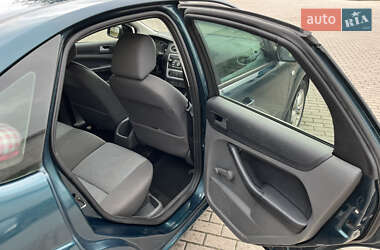 Хэтчбек Ford Focus 2006 в Ровно