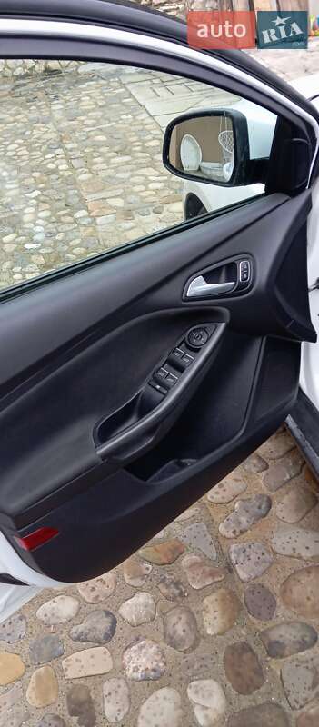 Хетчбек Ford Focus 2015 в Тернополі