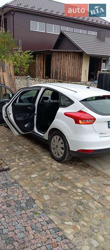 Хетчбек Ford Focus 2015 в Тернополі