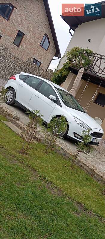 Хетчбек Ford Focus 2015 в Тернополі