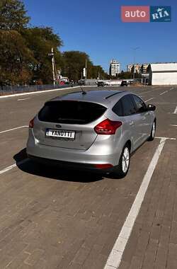 Хетчбек Ford Focus 2016 в  фото 7 Хетчбек Ford Focus 2016 в