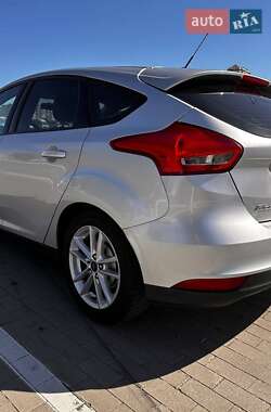 Хетчбек Ford Focus 2016 в  фото 14 Хетчбек Ford Focus 2016 в