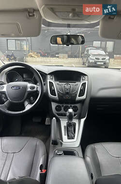 Седан Ford Focus 2014 в 