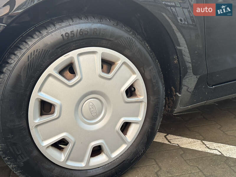 Хэтчбек Ford Focus 2010 в Луцке