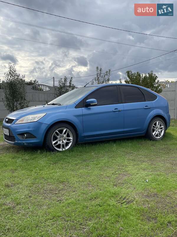 Хетчбек Ford Focus 2010 в Малодолинському